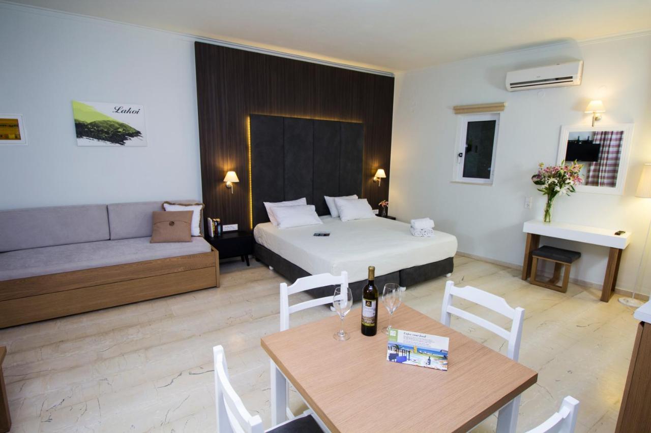 Elia Stalos Apartments Exterior photo